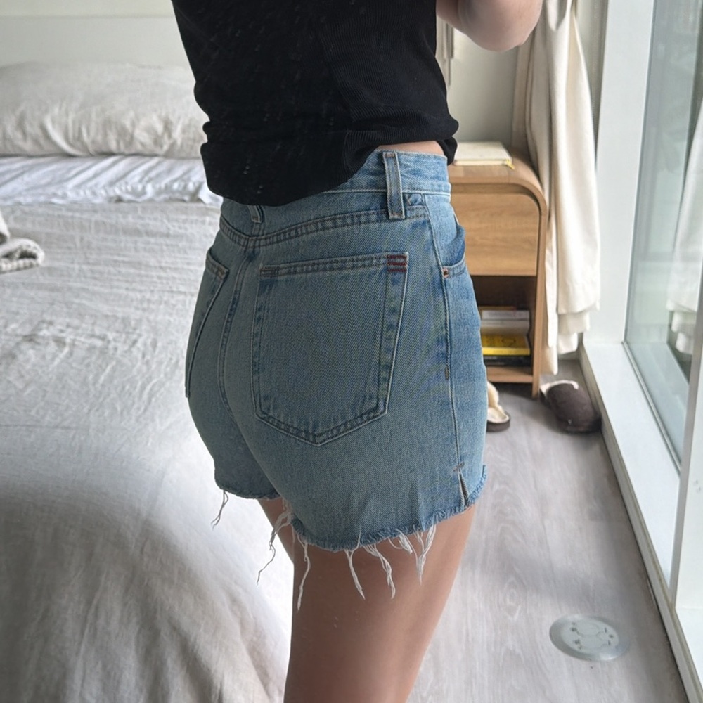 Urban Outfitters BDG denim shorts - Picture 2 of 4